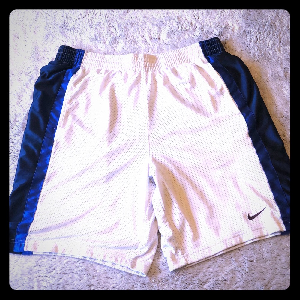 Nike basket ball shorts